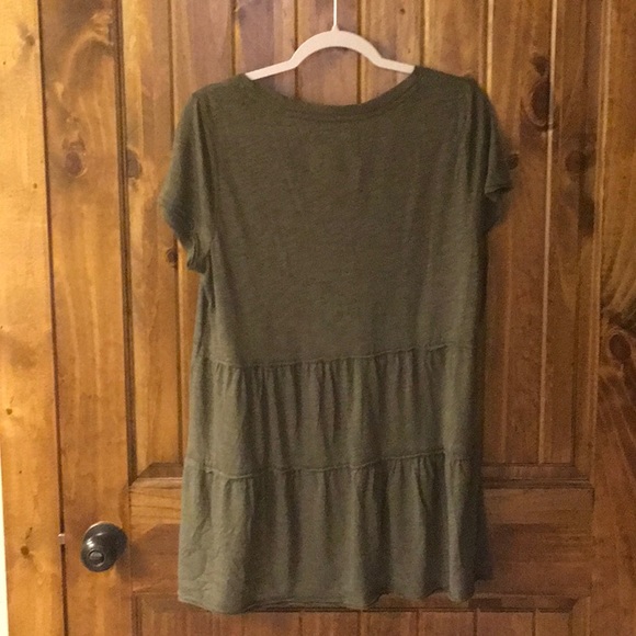 Olive CUPIO tiered short sleeve top - Picture 2 of 4